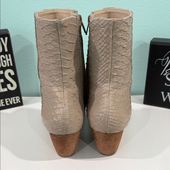 Matisse Textured Tan Ankle Booties - Picture 4 of 7